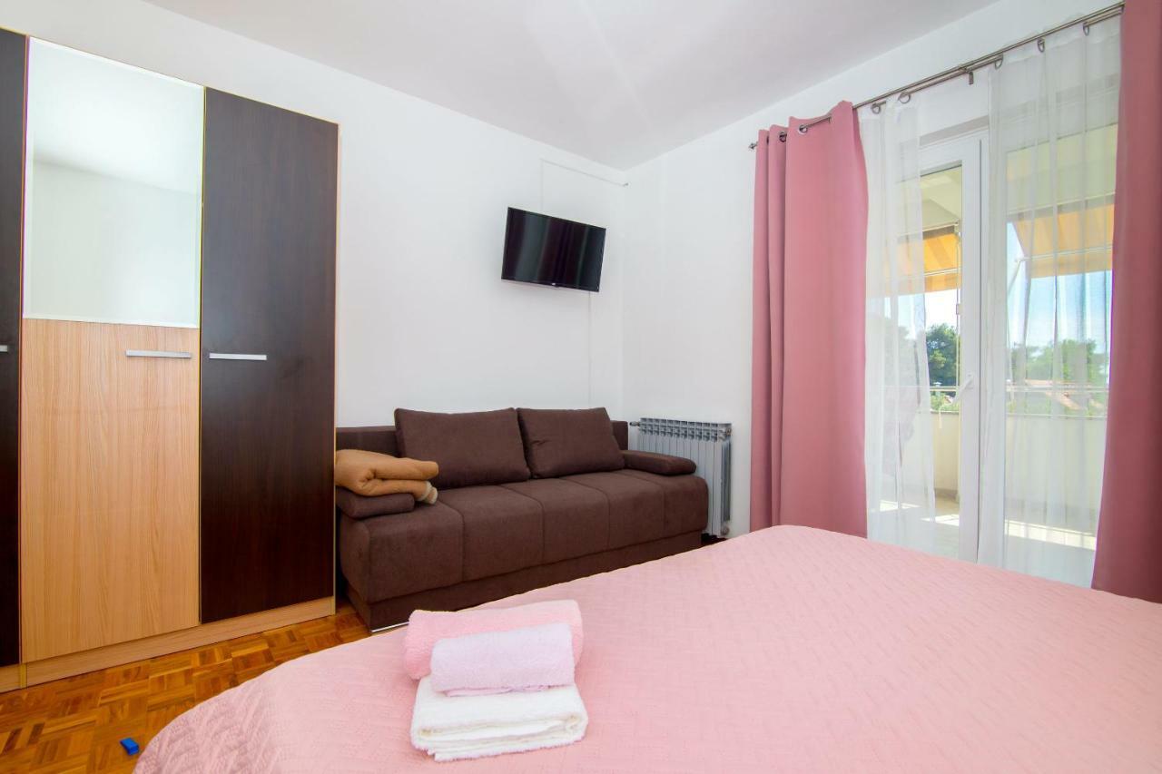 Apartments Grgo Vodice Exteriör bild